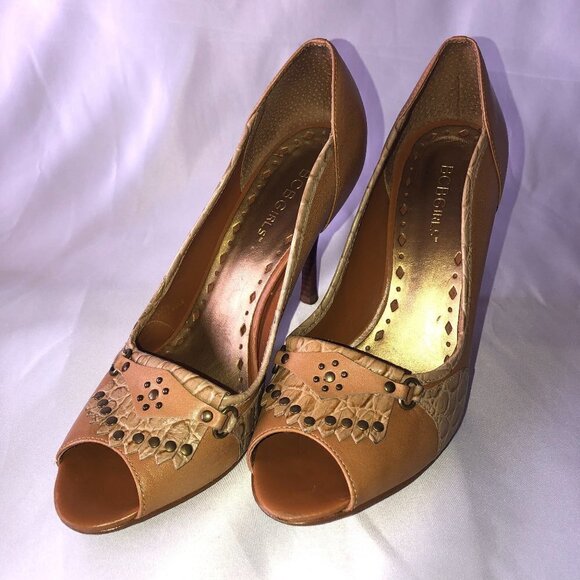 BCBGIRLS	SIZE 7.5B/37.5  HEELS - Picture 1 of 4